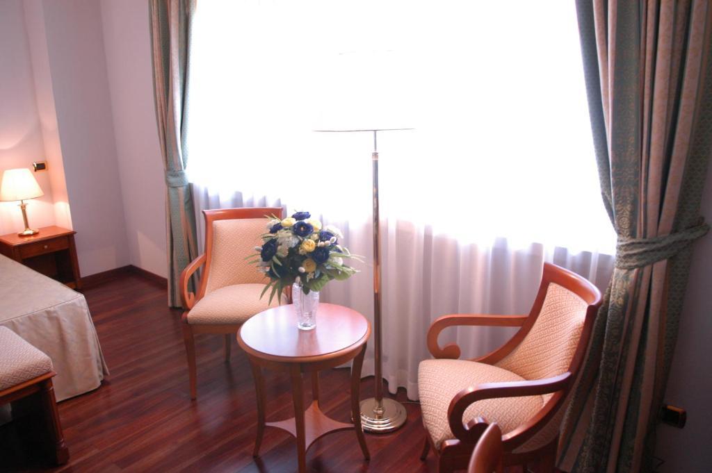 Pilgrim'S Hotel Cicognolo Phòng bức ảnh